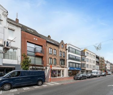 Three-bedroom apartment (125 m²) with roof terrace (82 m²)