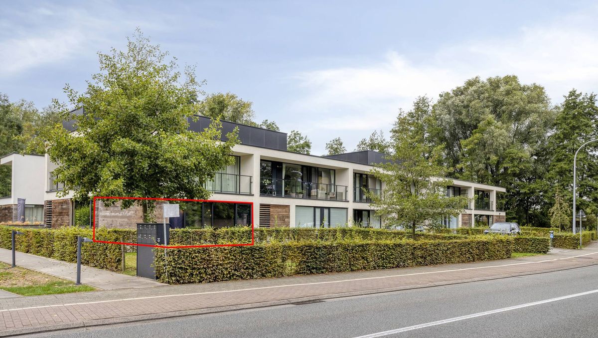 Recent appartement op centrale ligging te koop in Olsene