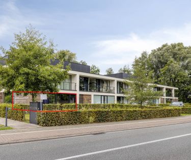 Recent appartement op centrale ligging te koop in Olsene