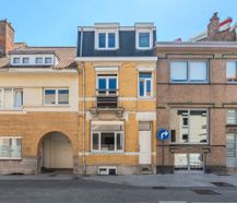 Maison rénovée avec jardin urbain dans le centre de Middelkerke !
