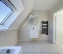 Dakappertement met 1 slaapkamer te koop aan station Eeklo