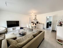 Bel appartement rez-de-chaussée récent avec terrasse