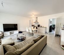Bel appartement rez-de-chaussée récent avec terrasse