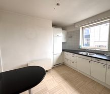 TE HUUR: Ruim appartement van 135m² te Hasselt centrum
