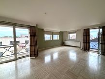 TE HUUR: Ruim appartement van 135m² te Hasselt centrum