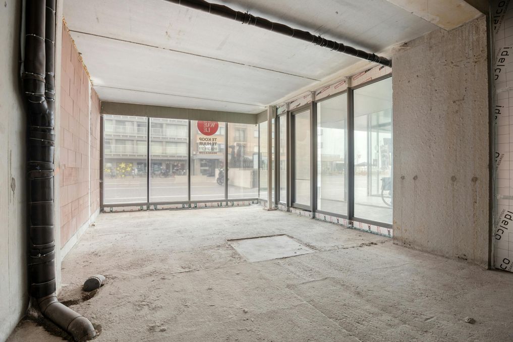 New construction of the hull commercial space in Oostduinkerke