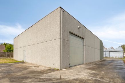 Commercial building for rent Zwevegem