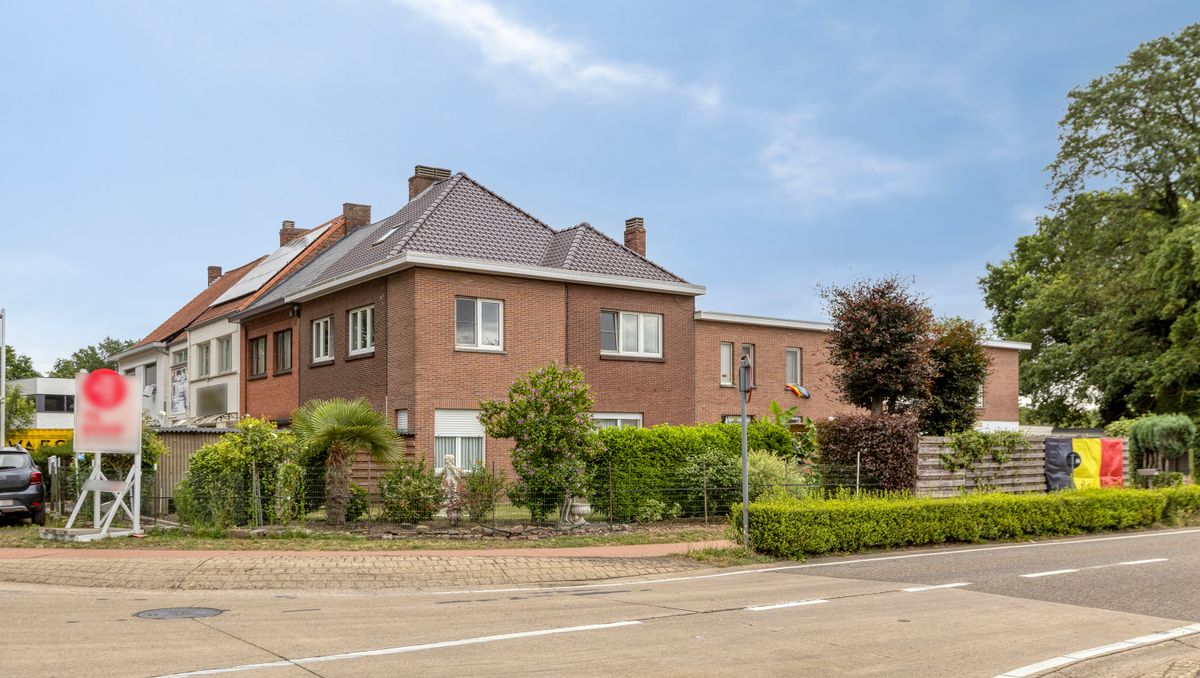 3 woningen als één geheel te koop op toplocatie in Zonhoven