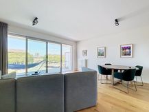Brussels: 2-bedroom apartment + terrace + parking.