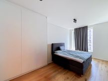 Brussels: 2-bedroom apartment + terrace + parking.