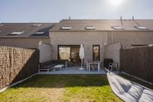 Recente woning met 3 kamers, tuin en garage te huur 