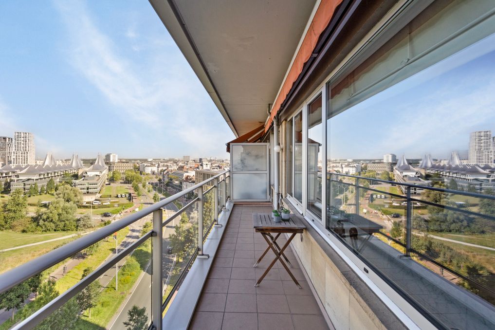 Appartement met prachtig uitzicht en terras te koop in Antwerpen