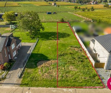 Bouwgrond halfopen bebouwing te koop in Elen 705 m²