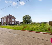 Bouwgrond halfopen bebouwing te koop in Elen 705 m²