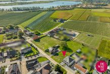 Bouwgrond halfopen bebouwing te koop in Elen 705 m²