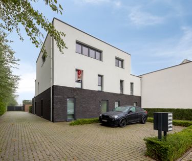 Lichtrijk en energiezuinig appartement met 2 slaapkamers te Eeklo