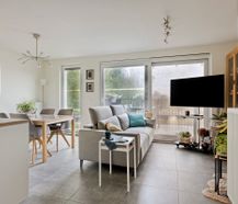 Lichtrijk en energiezuinig appartement met 2 slaapkamers te Eeklo