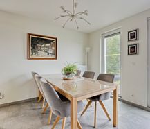 Lichtrijk en energiezuinig appartement met 2 slaapkamers te Eeklo