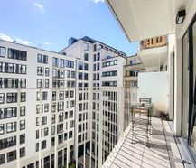 Brussel:1 slaapkamer appartement met terras + parking.