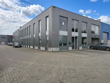 Kantoorgebouw te koop Sint-Gillis-Waas