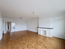 Lichtrijk appartement met dubbel terras in Sint-Amandsberg