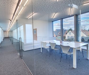 Instapklaar kantoor van ca. 21 m² in BC 3koningen Torhout