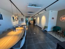TE HUUR: Instapklaar handelspand (86 m²) te Aalter