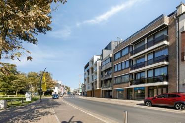 Propriété commerciale avec studio à vendre dans la Zeelaan à La Panne.