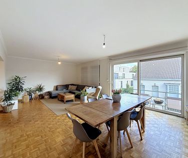 Ruim appartement met 3 slaapkamers te huur Deerlijk