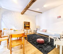 Grand Place : Furnished 1 bedroom apartment with terrace.