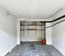 Garage for Sale in Strombeek