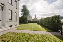 Karaktervolle pastorie met potentieel in Poesele