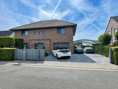 Villa te koop Moerzeke