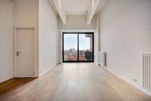 Loft d'une chambre dans un ancien bâtiment d'usine