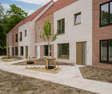 Nieuwbouwwoning met 3 slaapkamers te koop in Sluis 9