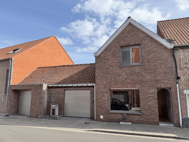 Gezinswoning met perceel van 1821m² en dubbele garage