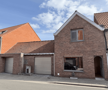 Gezinswoning met perceel van 1821m² en dubbele garage