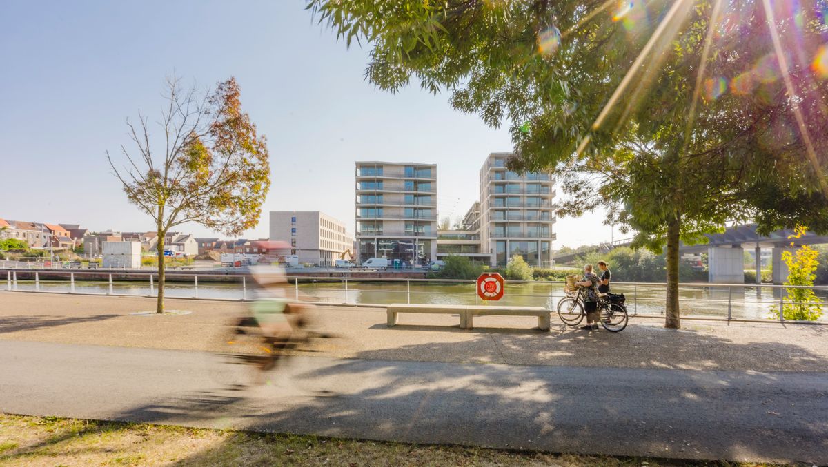 Commerciële ruimte van 125,30 m² te koop in project Kaai City te Kortrijk