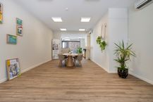 Handelspand/Kantoorruimte te koop op toplocatie in Ieper