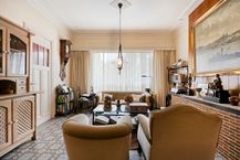 Karaktervolle, te renoveren woning te koop te Essen-Heikant!