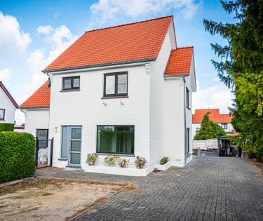 Maison familiale ouverte rénovée avec jardin à Boxbergheide