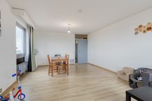 Instapklaar appartement op 13de verdieping te Borgerhout!