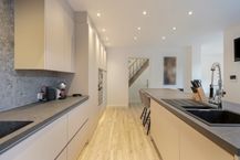 Volledig gerenoveerde woning met garage te koop in Wevelgem!