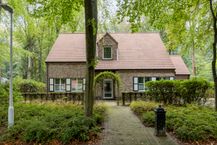 Karaktervolle villa met verzorgde tuin op topligging te Heide-Kalmthout