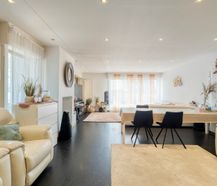 Ruime woning in bungalowstijl te koop in Aartrijke