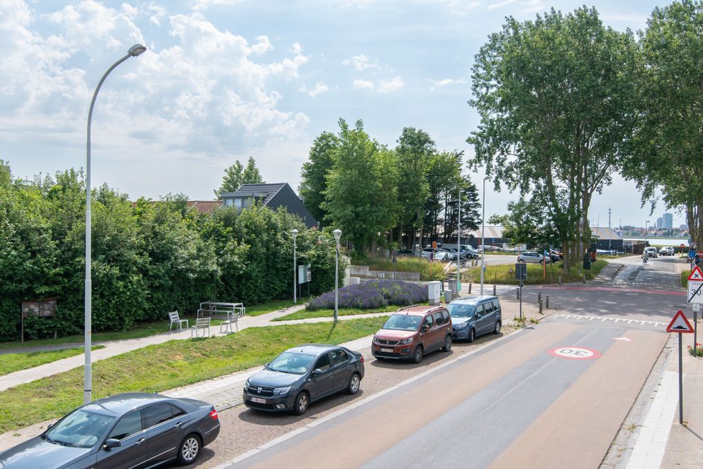  Lichtrijk 1-slaapkamerappartement te Bredene