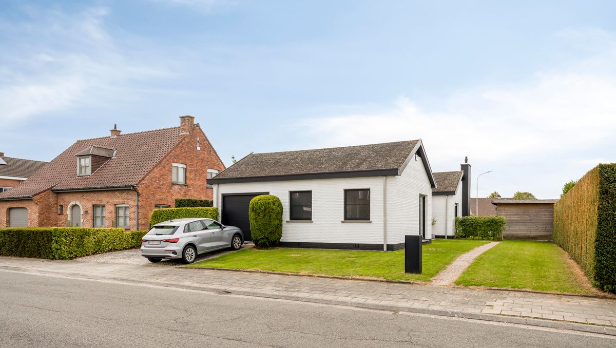 Gerenoveerde bungalow te koop in Kuurne!