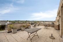 Penthouse (84 m²) met ruim terras (48 m²) vlak bij de Zeedijk