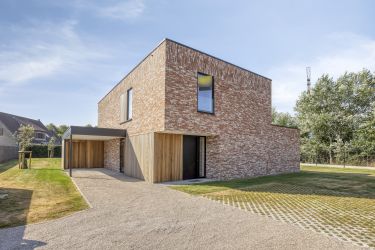 Nieuwbouwvilla met 4 slaapkamers op 1361m² grond