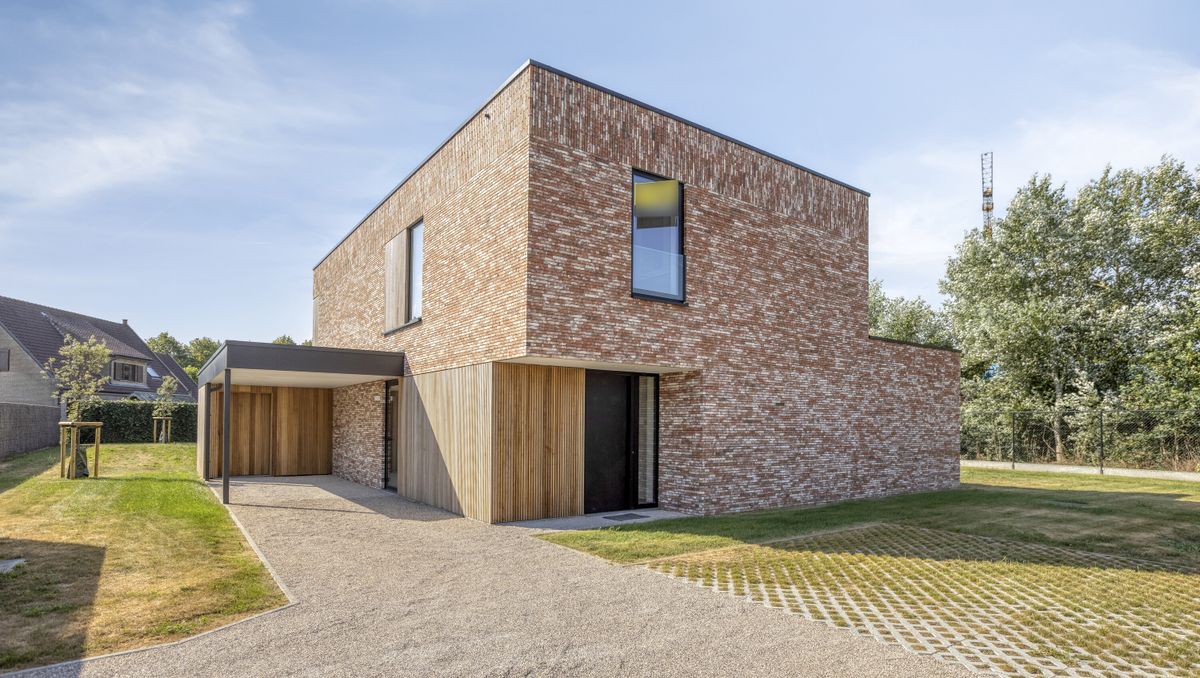 Nieuwbouwvilla met 4 slaapkamers op 1361m² grond